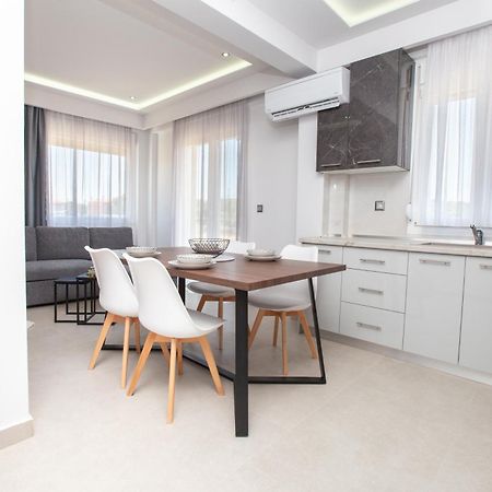 Marane Luxury Suites Nea Moudania Ngoại thất bức ảnh