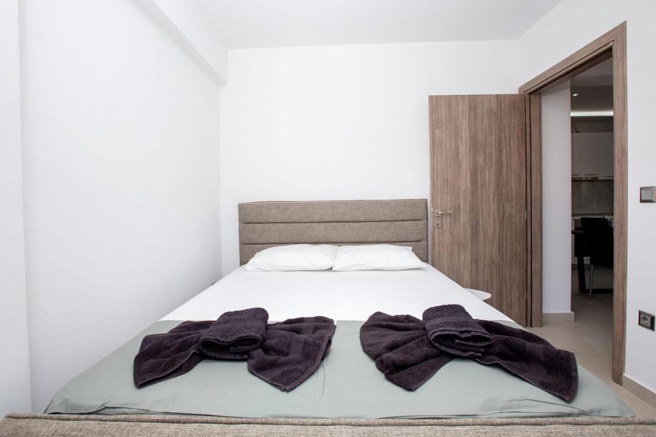 Marane Luxury Suites Nea Moudania Ngoại thất bức ảnh