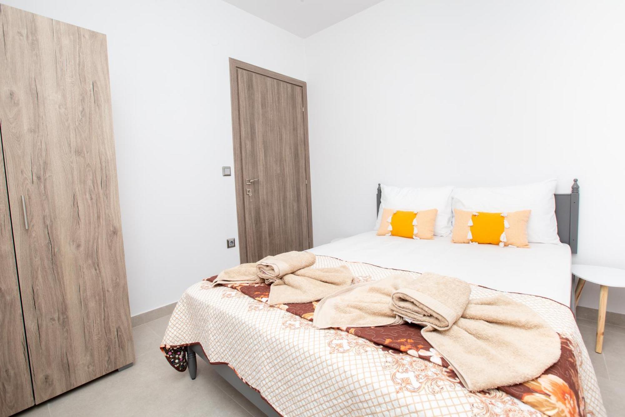 Marane Luxury Suites Nea Moudania Ngoại thất bức ảnh